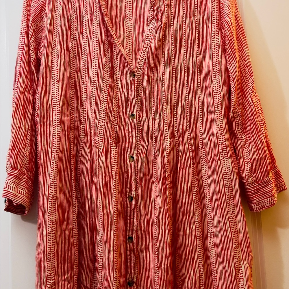 Red 3/4 Sleeve Button Down Tunic